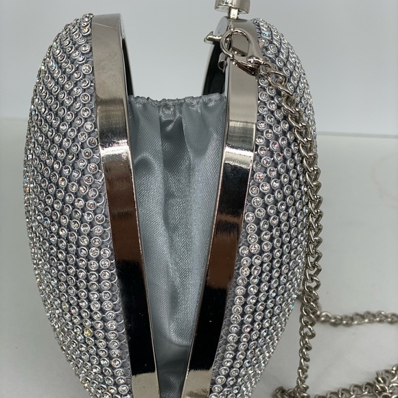 Silver Heart-Shaped Rhinestone Clutch Crossbody purse - Picture 5 of 7